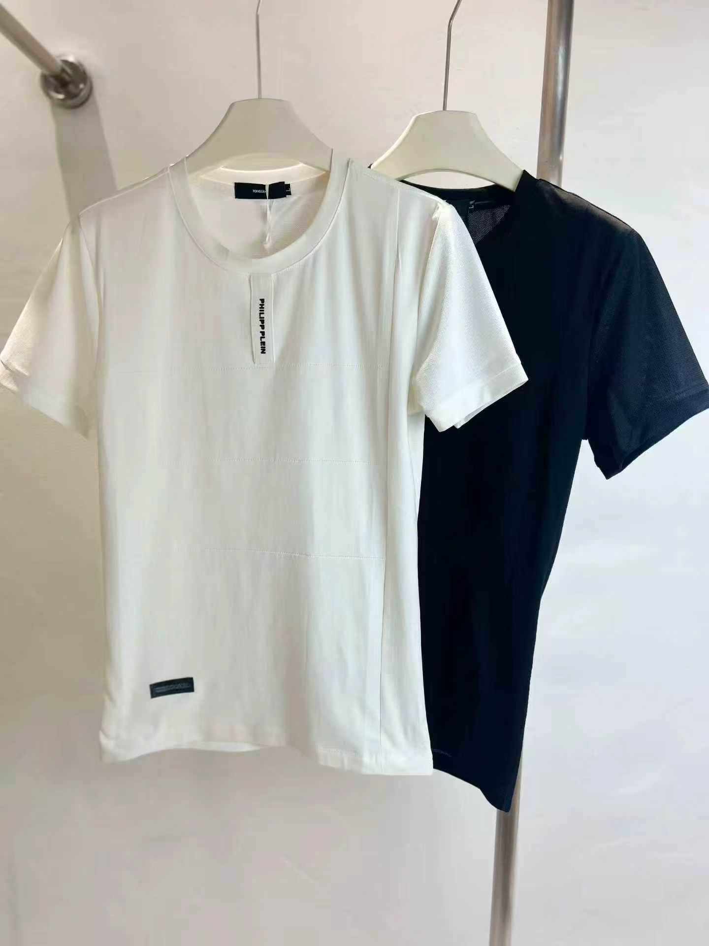 180 Pcs Black White Cotton High Stretch Slim Short Sleeve T-Shirts - Image 4
