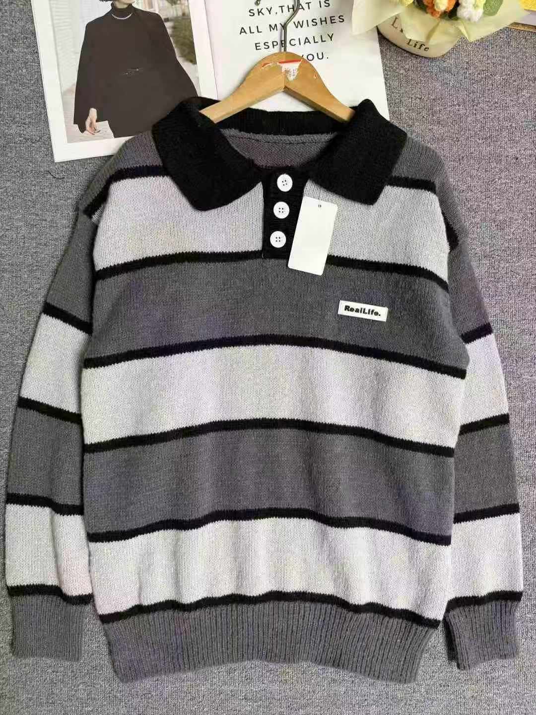 300pcs American Oversize Lapel Stripe Thickened Unisex Knit Sweater - Image 5