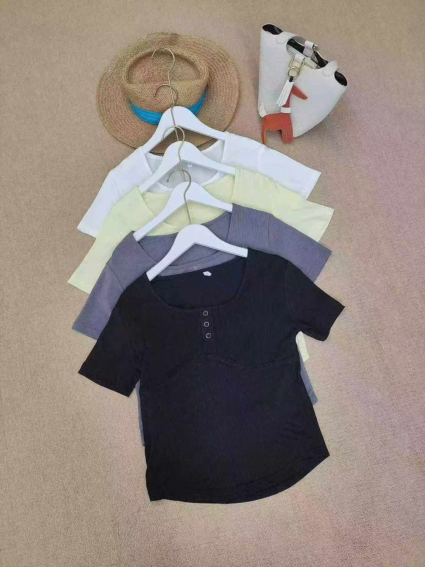 559 Pieces Minimal Fashion Fake Button Regular Shoulder Short Sleeve T-Shirts - Image 9