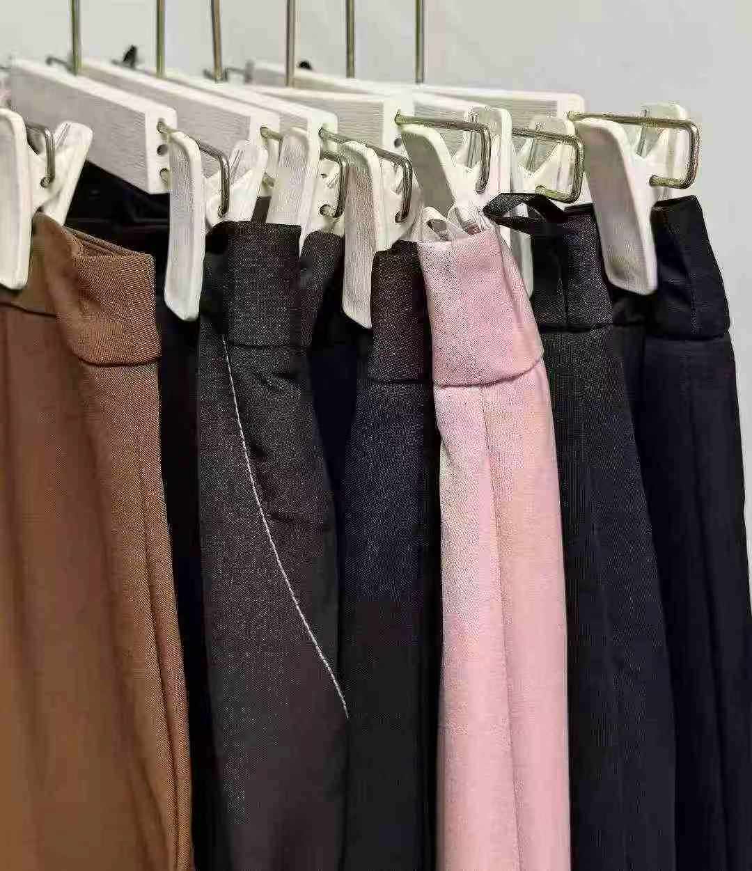 About 1000 Pieces High Waist A-line Midi Flared Skirt Clearance - Image 9