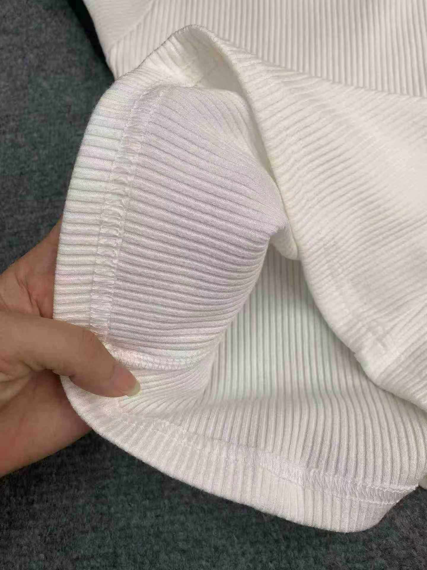 311 Pieces Sexy Off-shoulder Knit Short Sleeve Tops - Image 7