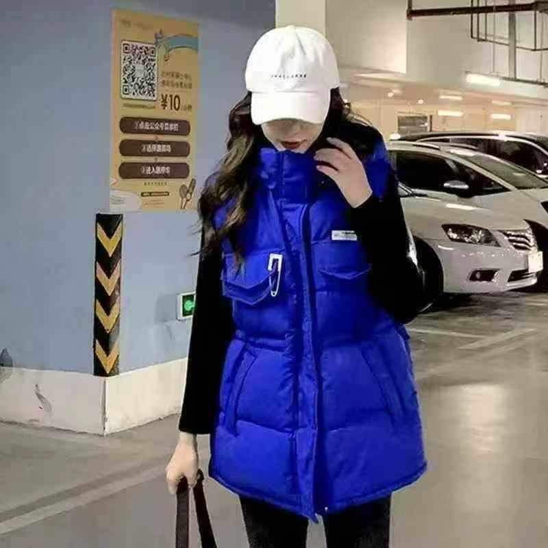 حدود ۱۰۰۰ عدد جلیقه وست پنبه‌ای کاپشن‌دار میان‌قد اسلیم فیت مناسب فصول پاییز و زمستان - Image 8