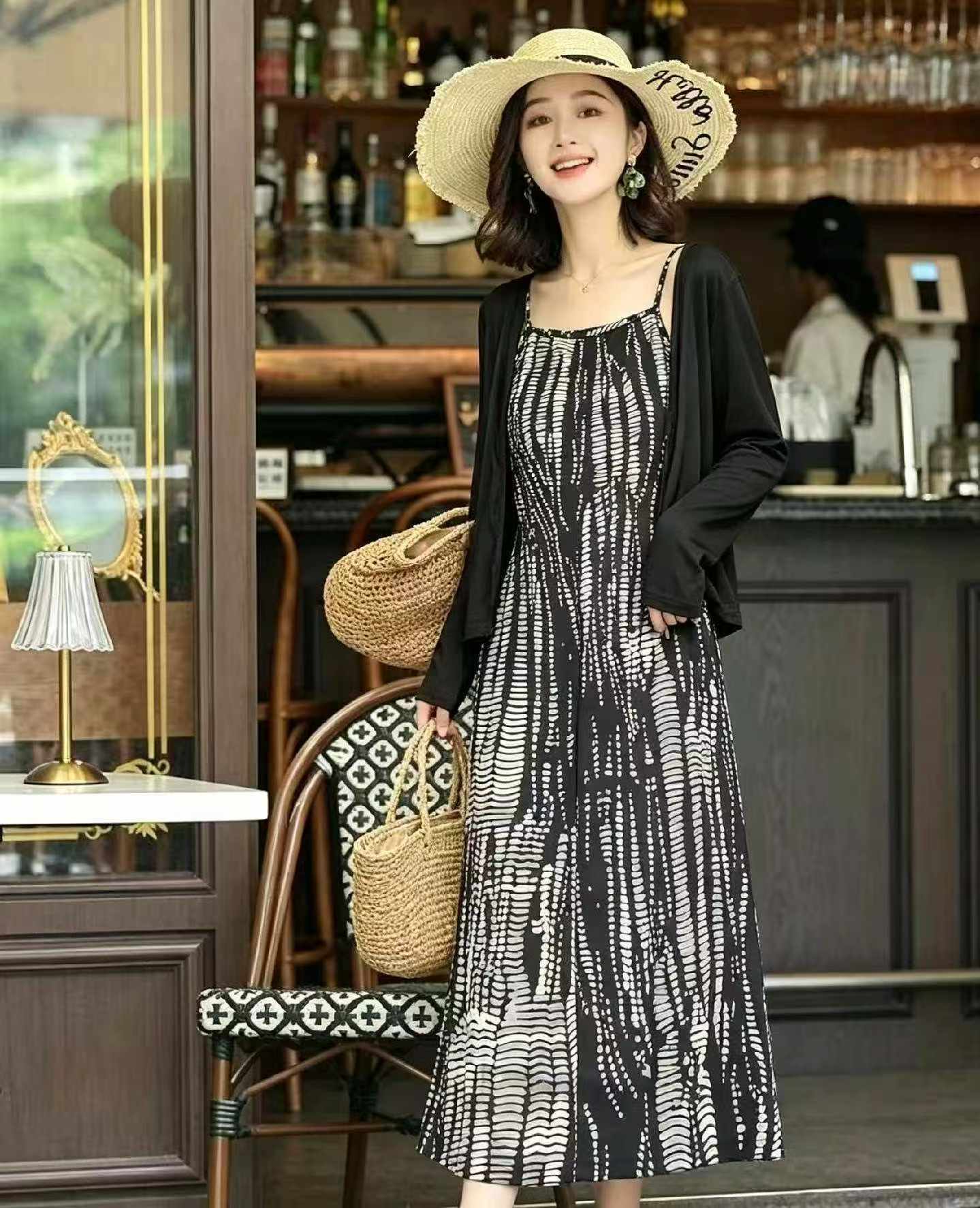 Summer High-end Cropped Sun Shawl + Camisole Dress 2-piece Set, 568 Sets - Image 5