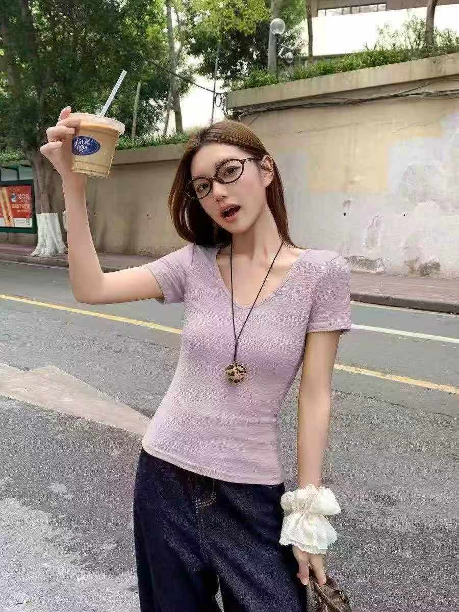 1090 Pcs Korean Style Textured Sexy Women's T-Shirts - Image 2