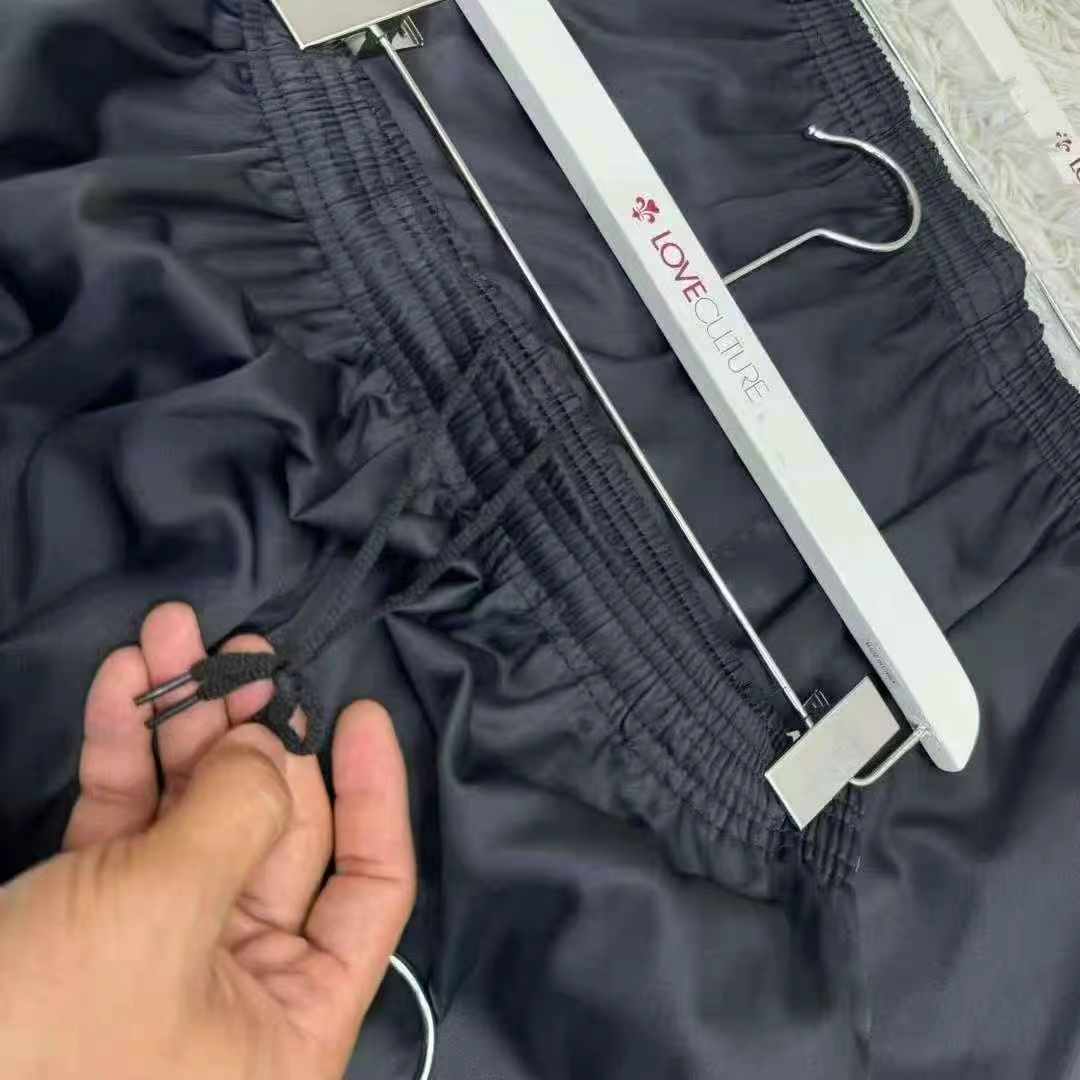 3000 Pcs Summer Outdoor Quick-drying Loose Casual Shorts for Men and Women - Image 7