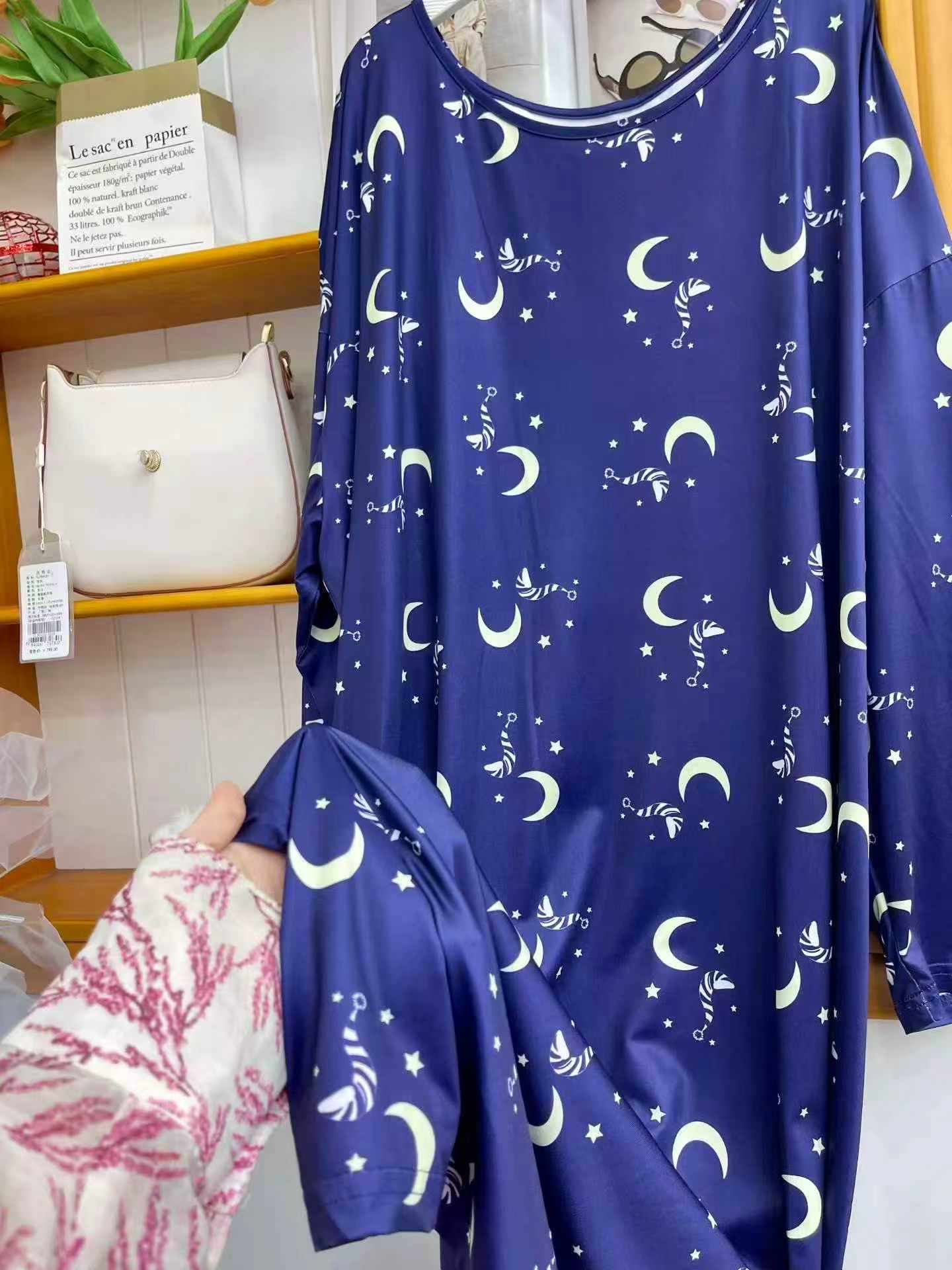 Plus Size Long Sleeve Women's Sleep Dress, About 1000 Pieces - Image 5
