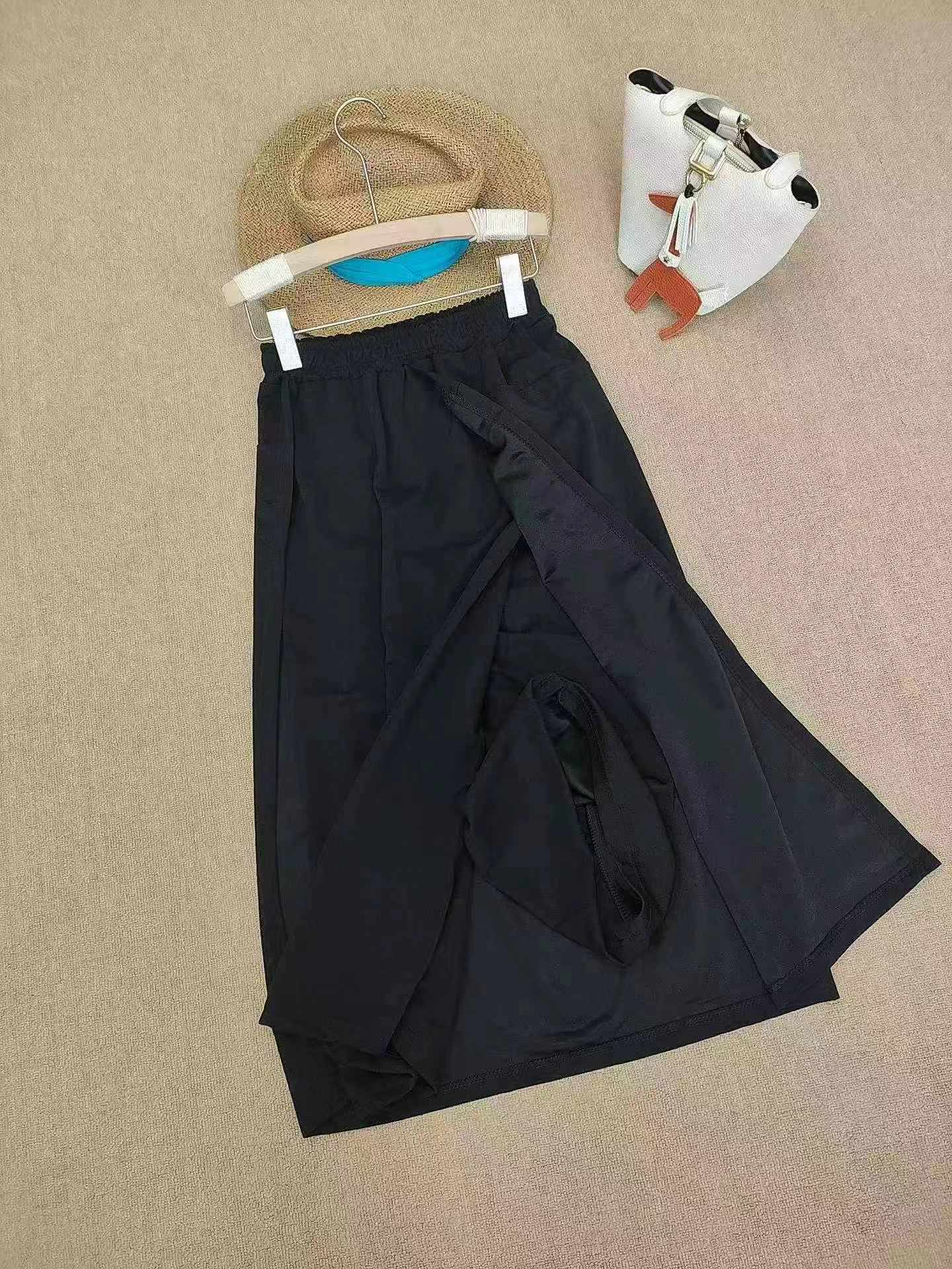 150 Pieces Lazy Style Draped Casual Culottes Two Colors - Image 4