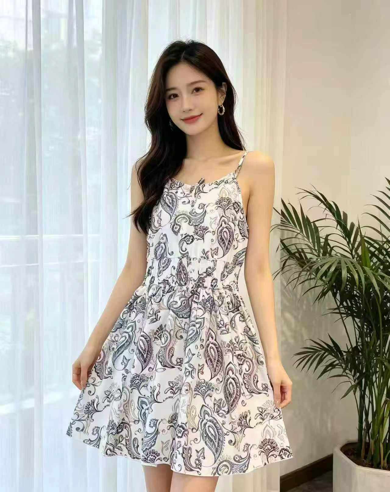 Approx 267 Pieces Woven Women's Dresses Clearance - Image 2