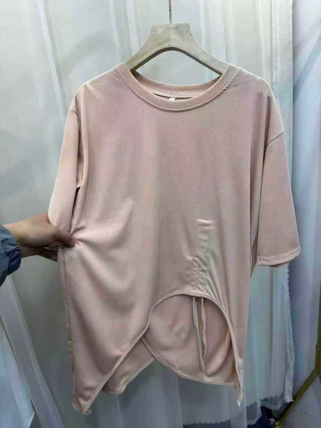 Camiseta de protección solar para mujer, con abertura irregular, longitud media, manga media y cordón ajustable, aproximadamente 500 piezas - Image 6