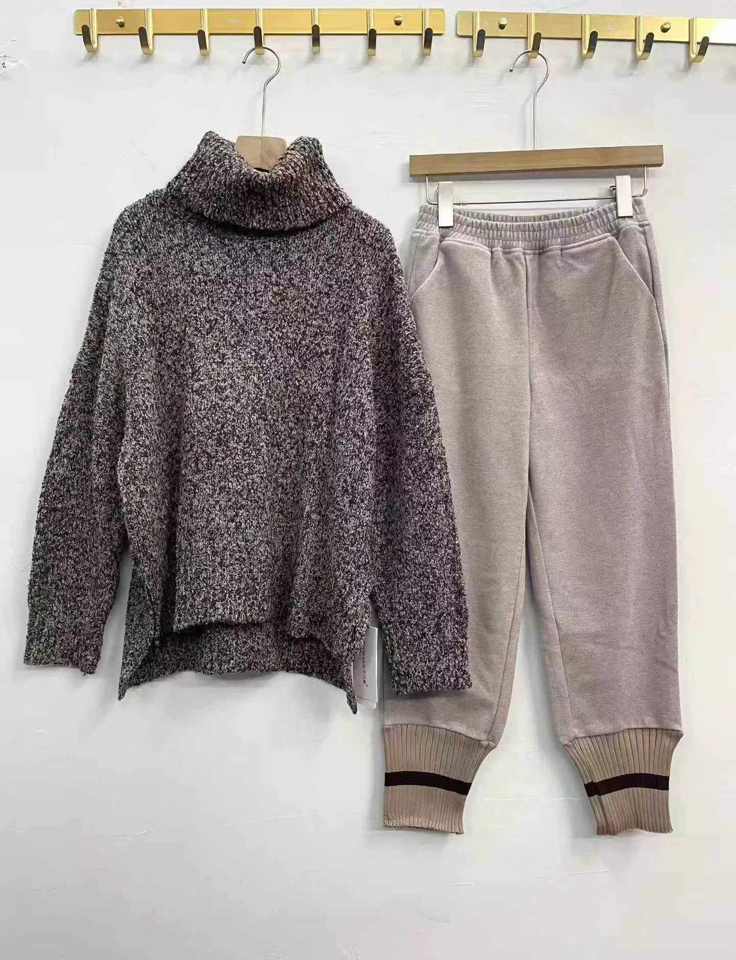 62 Set Pakaian Seiras Sweater Leher Tinggi Tebal Bahan Benang Berbintik Kitar Semula & Seluar Kaki Lebar - Image 2