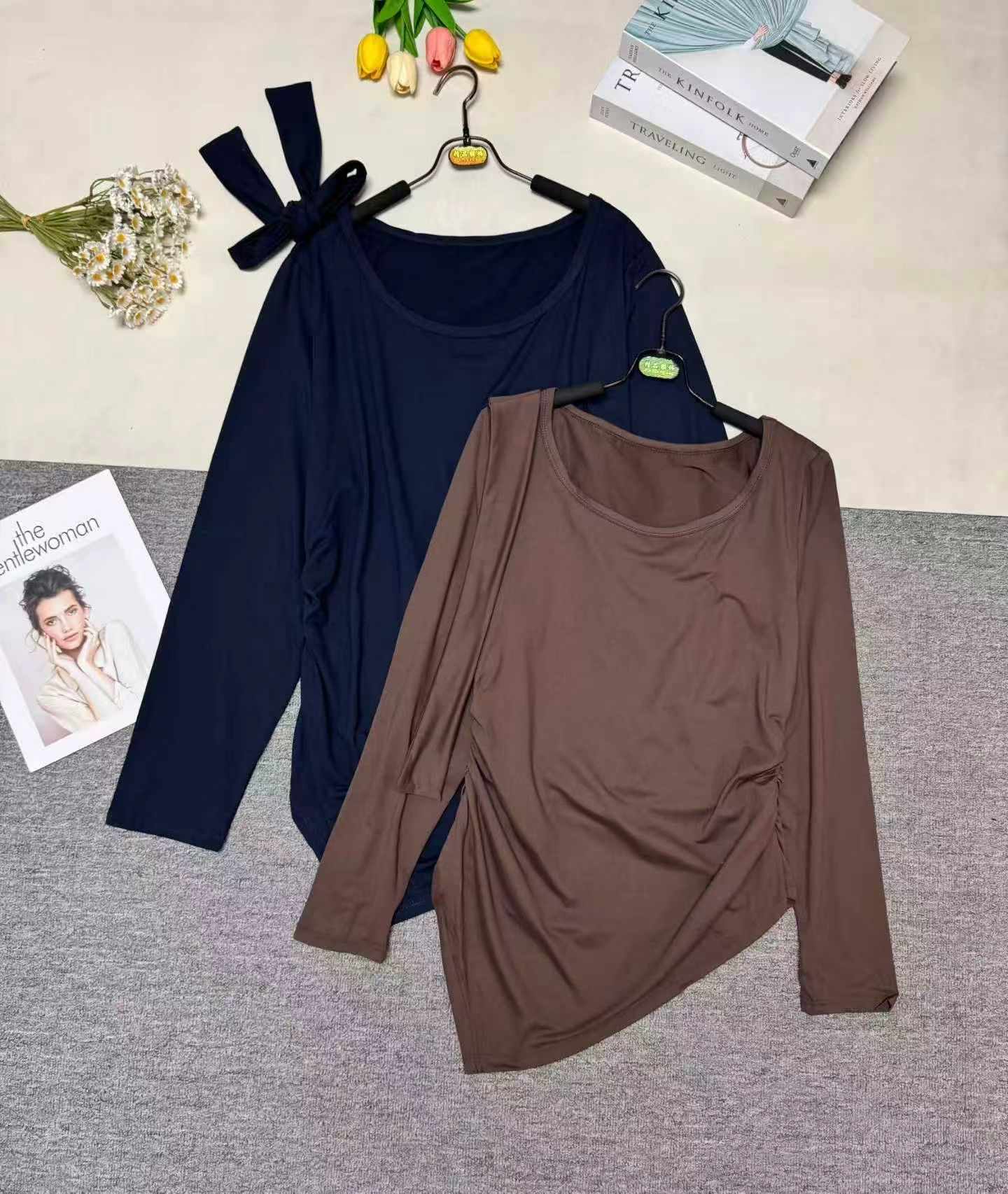 Women's V-neck Long Sleeve Brushed Slim T-shirt, 380 Pieces - Image 5