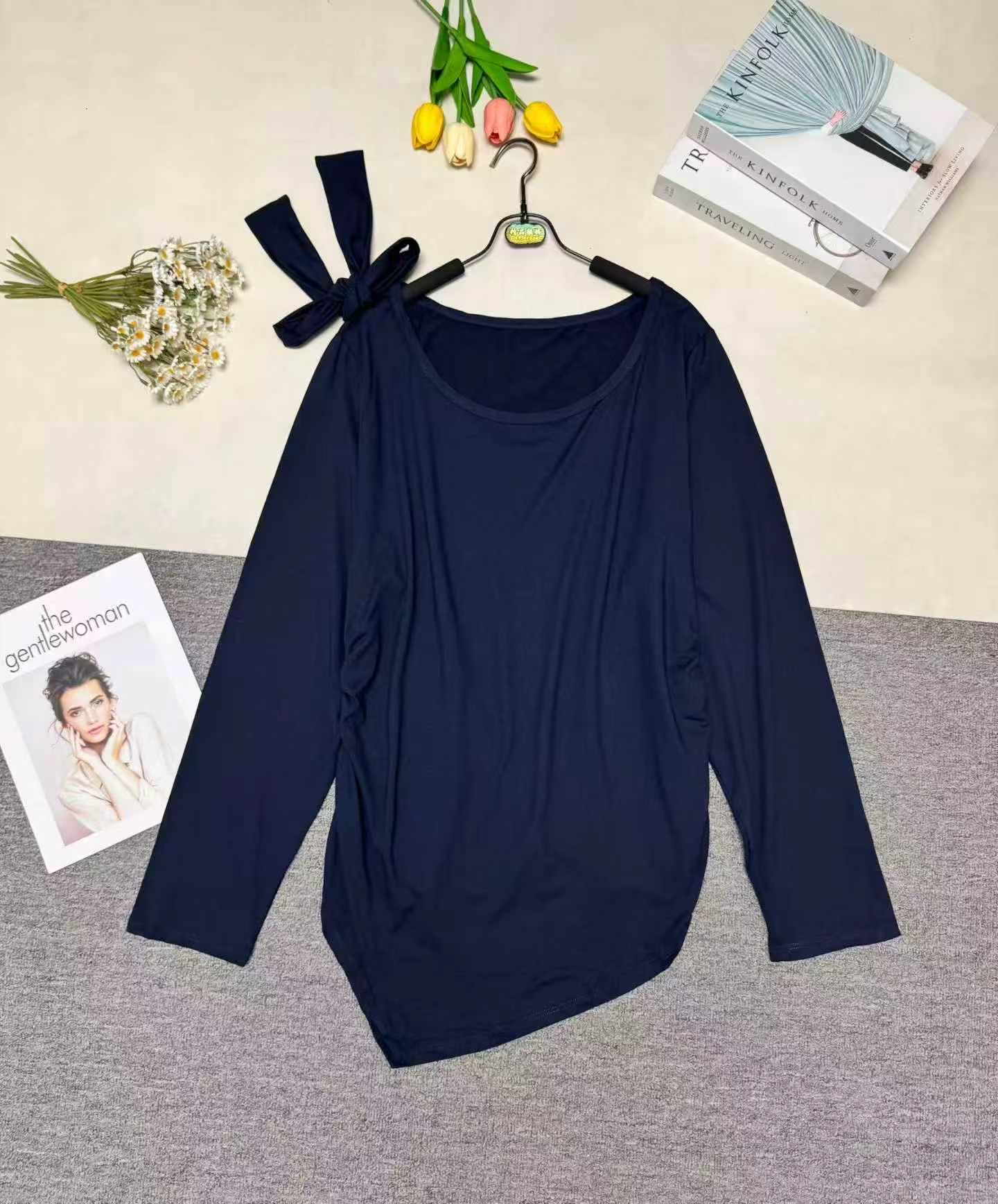 Women's V-neck Long Sleeve Brushed Slim T-shirt, 380 Pieces - Image 6