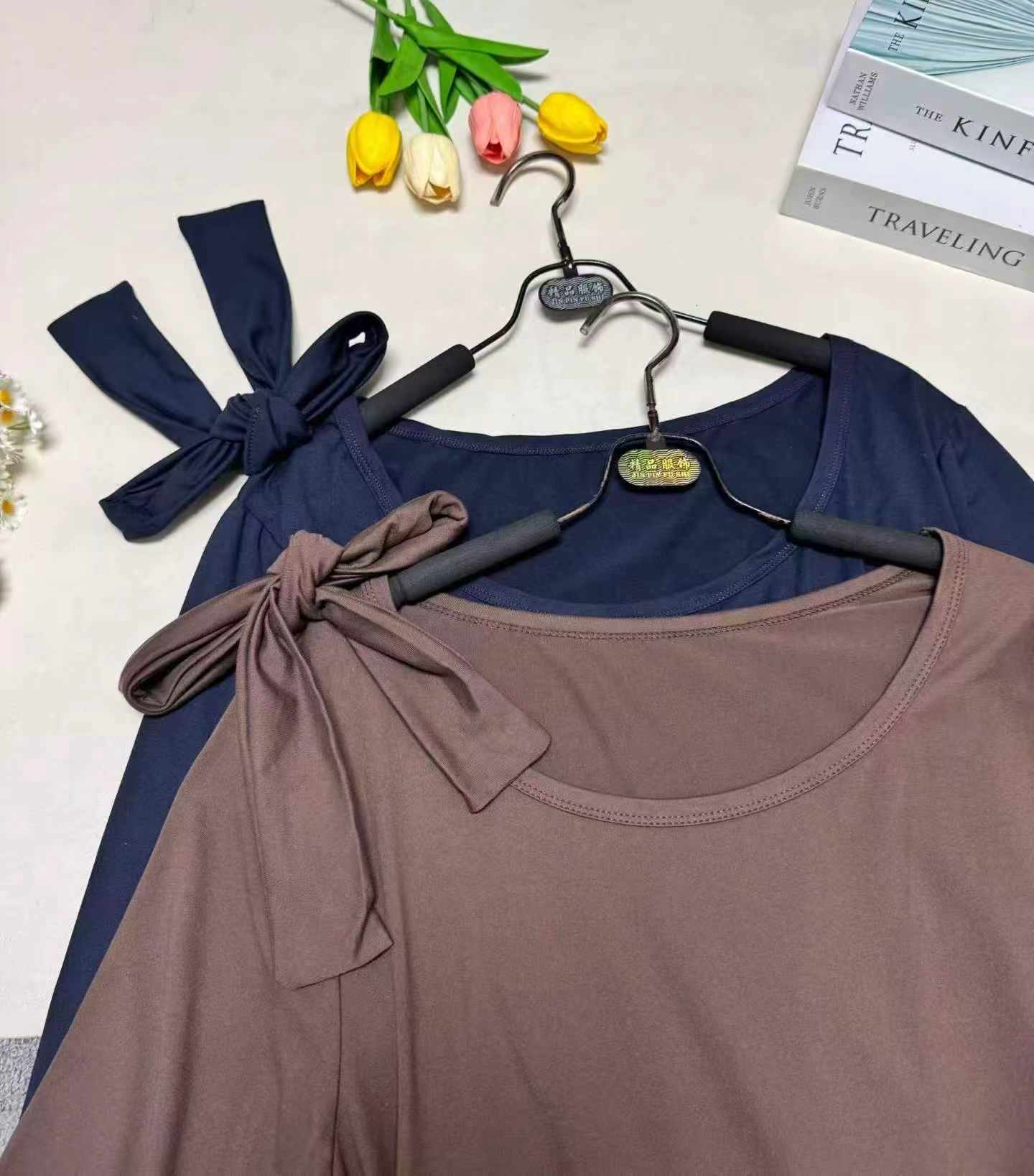 Women's V-neck Long Sleeve Brushed Slim T-shirt, 380 Pieces - Image 7