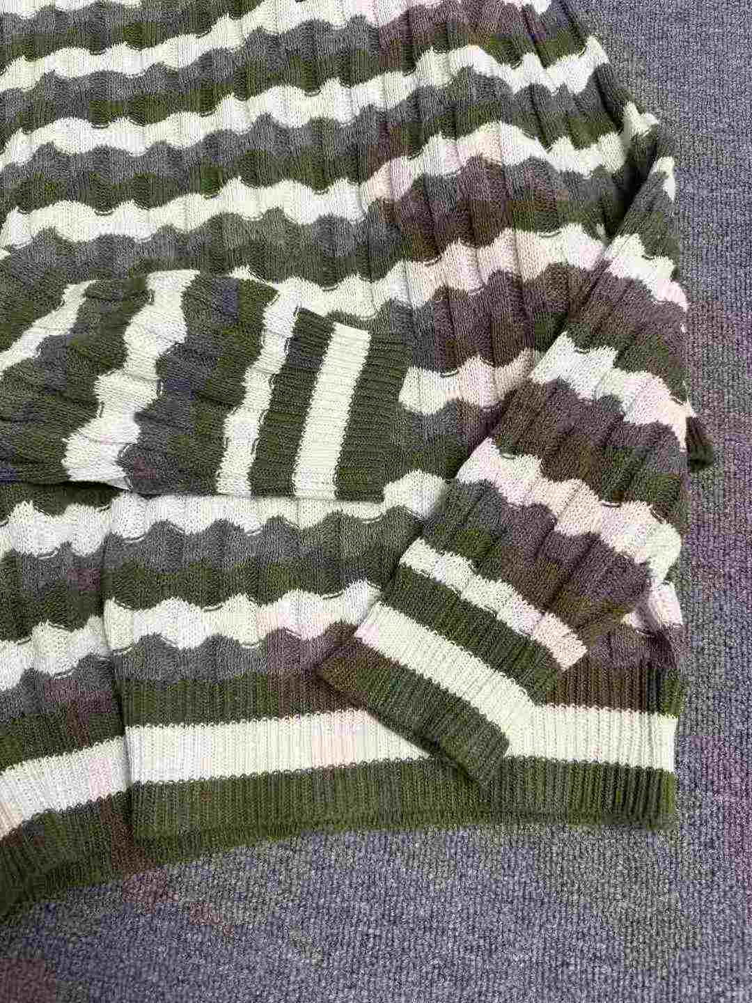 Autumn Winter Men Ins Vintage Stripe Loose Sweater 220PCS - Image 3