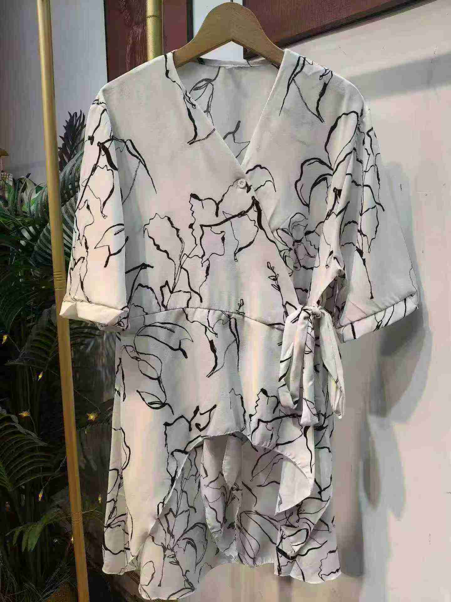 301 Pcs Summer Women's V-neck Tie Chiffon Blouse - Image 5
