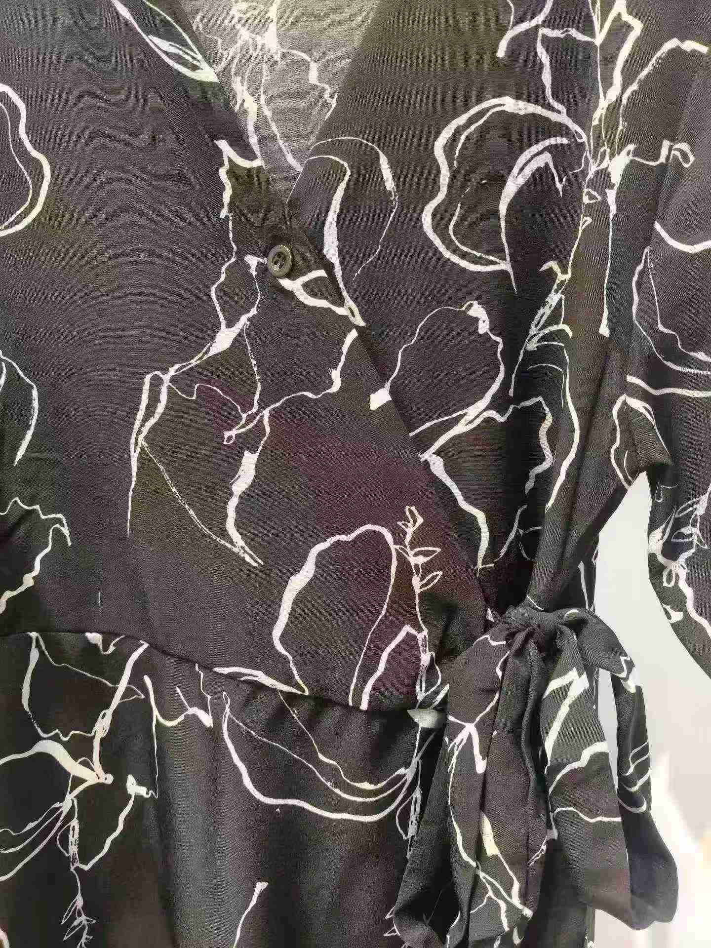 301 Pcs Summer Women's V-neck Tie Chiffon Blouse - Image 8