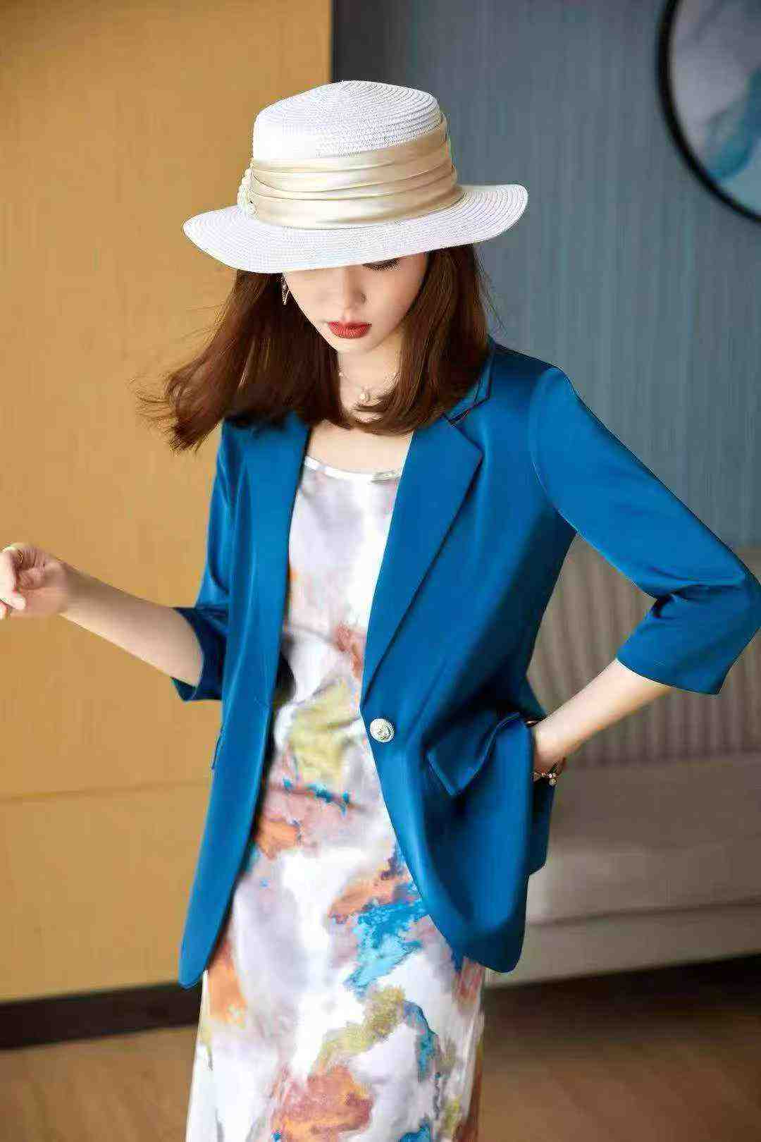 High Quality Women's Mid-sleeve Acetate Blazer, 4 Colors, S-4XL, 630 Pcs, Independent Packaging - Image 2