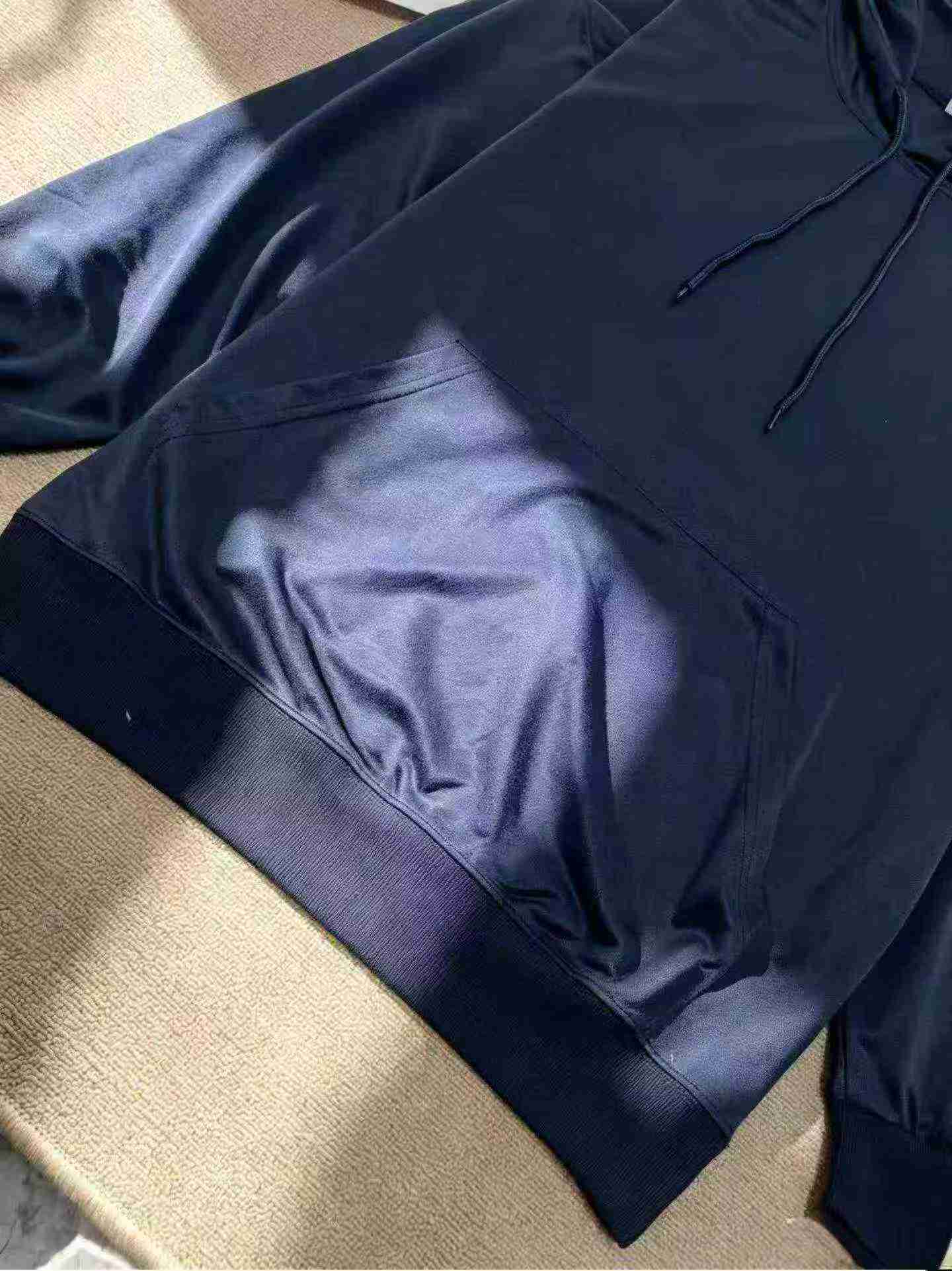 Sweats à capuche unis vierges, environ 2790 pièces en liquidation - Image 5
