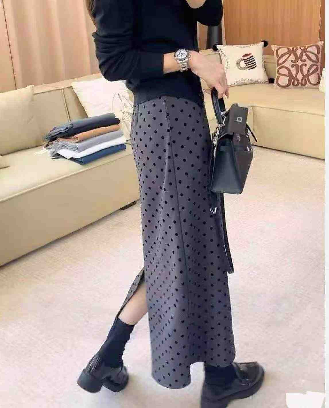 French Retro Polka Dot & Khaki Elastic Waist Skirts 2 Styles Total 225 Pieces - Image 3