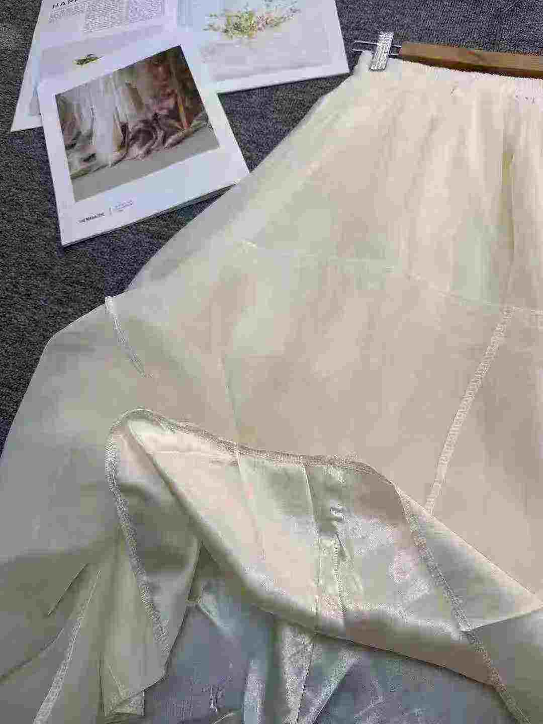 About 130 Pcs High Quality Summer White Mesh A-line Skirts For Petite Women - Image 8
