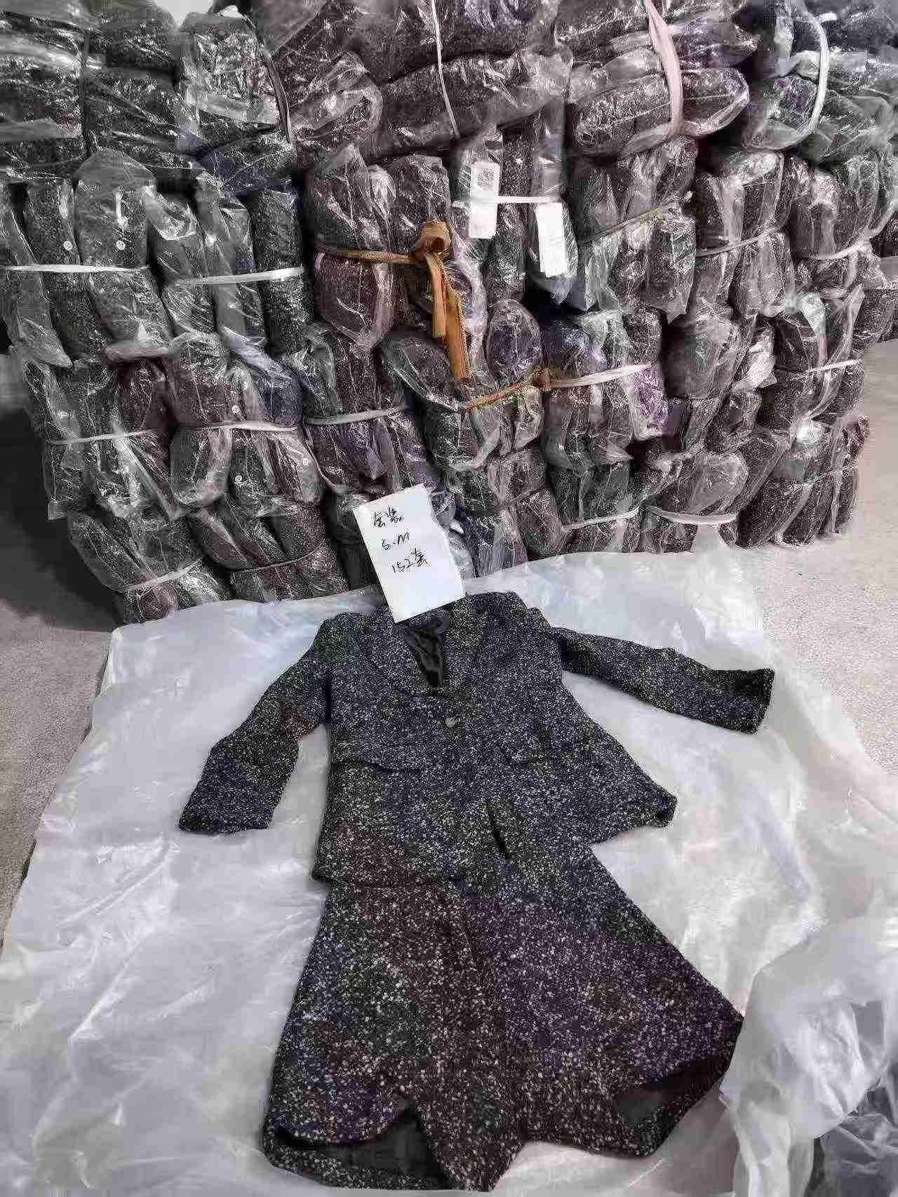 152 Set Dua Keping Blazer Tweed Wol Kitar Semula dan Seluar Pendek - Image 9