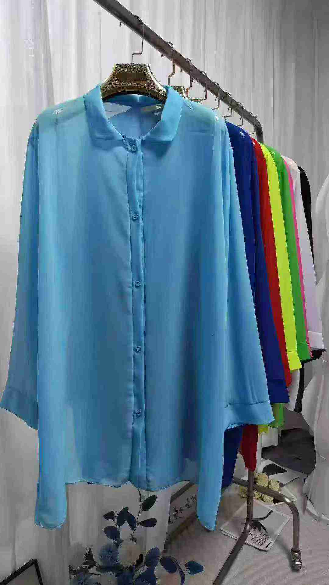 875 Pieces Clearance Chiffon Blouses - Image 7