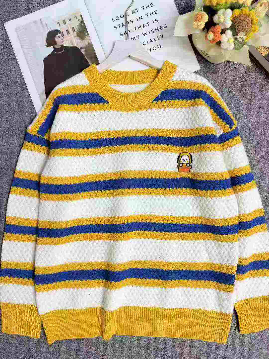 Niche Design Retro Striped Loose Men's Knit Sweater, 529 Pieces - Image 6