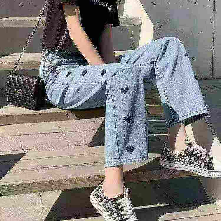 Women's Elastic Heart Embroidered High Waist Cropped Harem Jeans 110PCS Clearance - Image 2