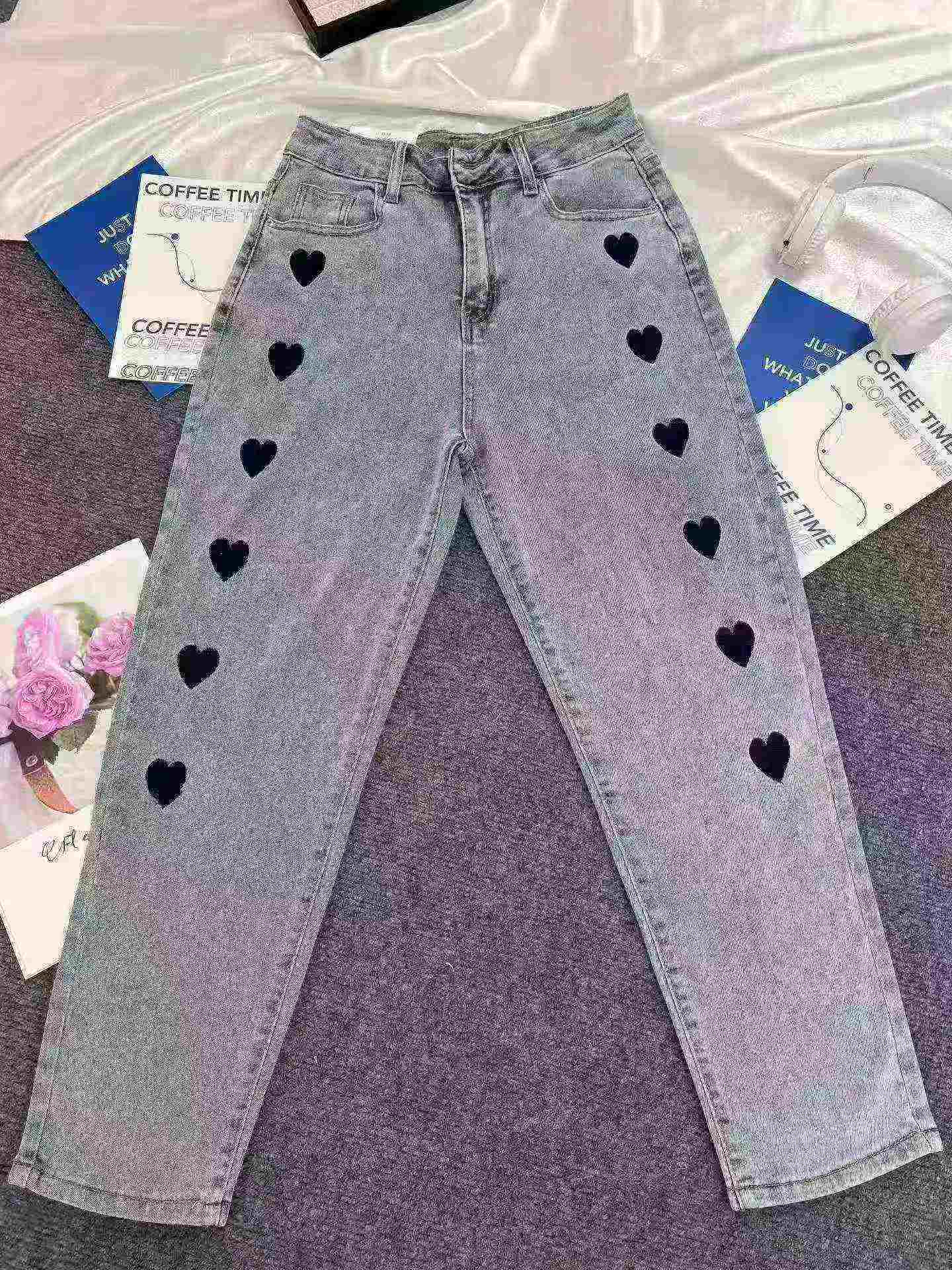 Women's Elastic Heart Embroidered High Waist Cropped Harem Jeans 110PCS Clearance - Image 5