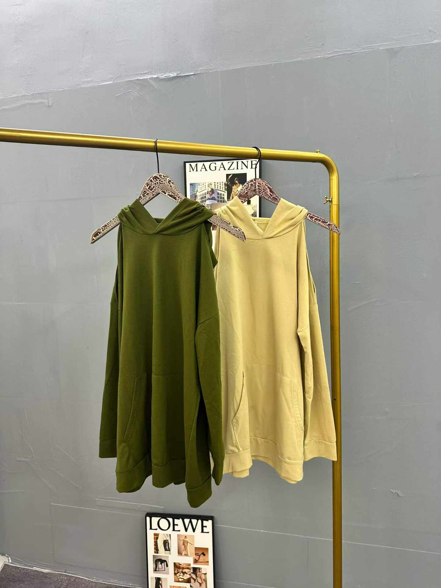 54 PCS Spring New Off-shoulder Loose Hooded Sweatshirt - Image 5