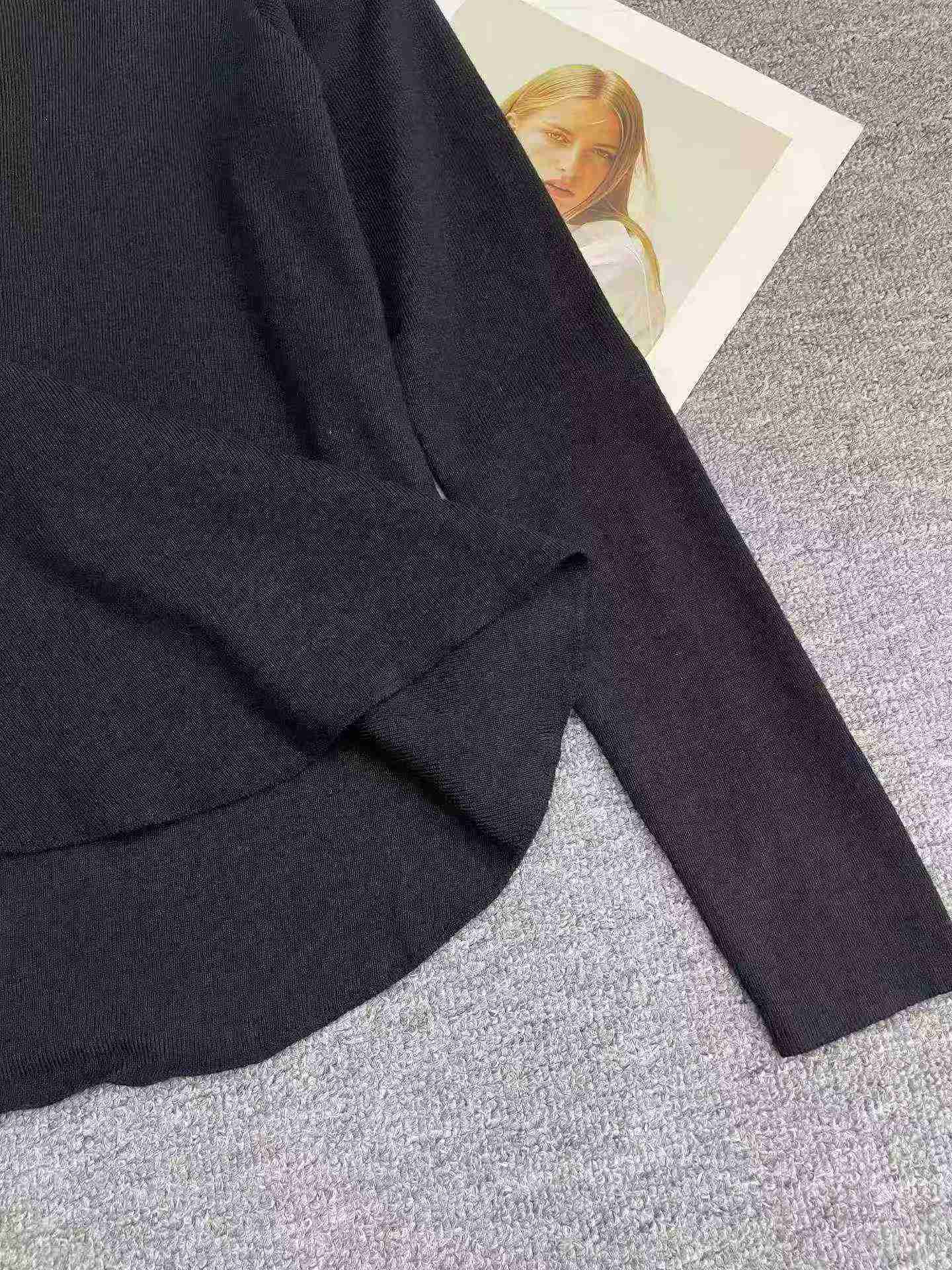 169 Pcs High Quality Black Crew Neck Long Sleeve Irregular Knit Sweater - Image 7
