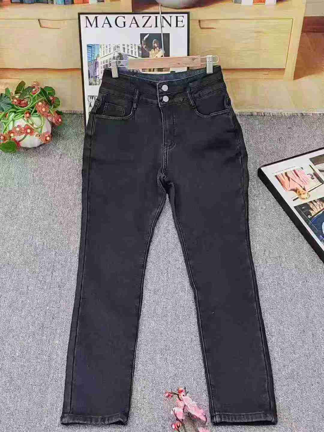 92 Pieces High Elastic Fleece Lined Skinny Jeans Clearance - Image 5
