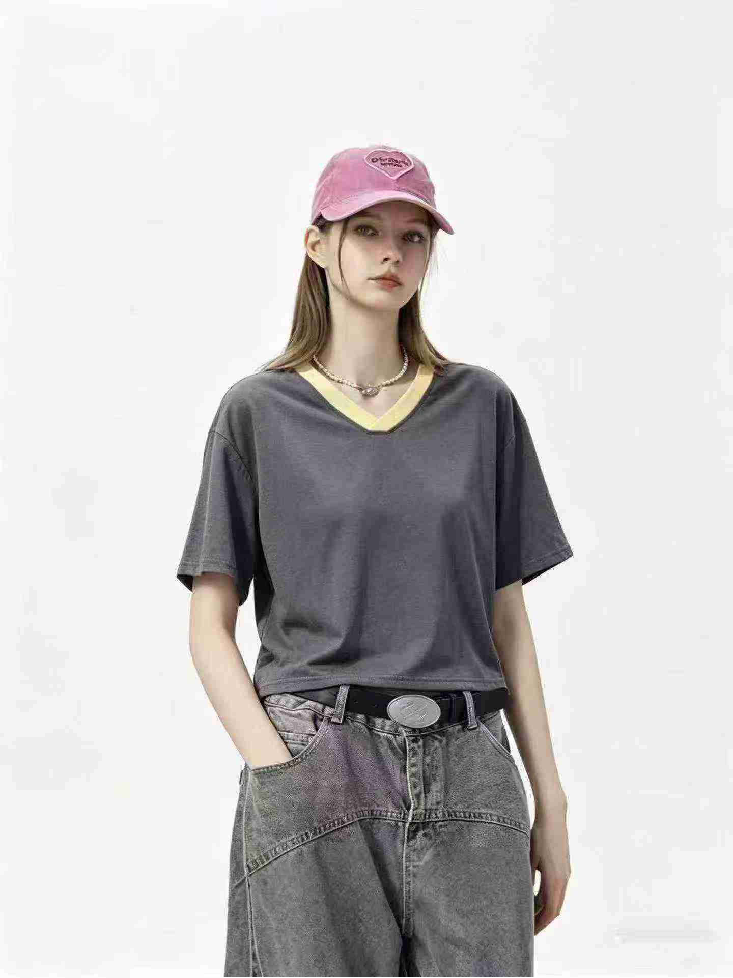 Plus Size Plain V-neck T-shirts, About 7000 Pieces Stock Clearance - Image 3