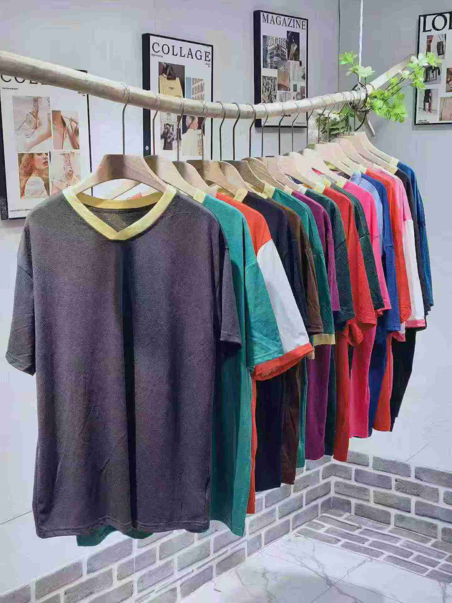 Plus Size Plain V-neck T-shirts, About 7000 Pieces Stock Clearance - Image 9