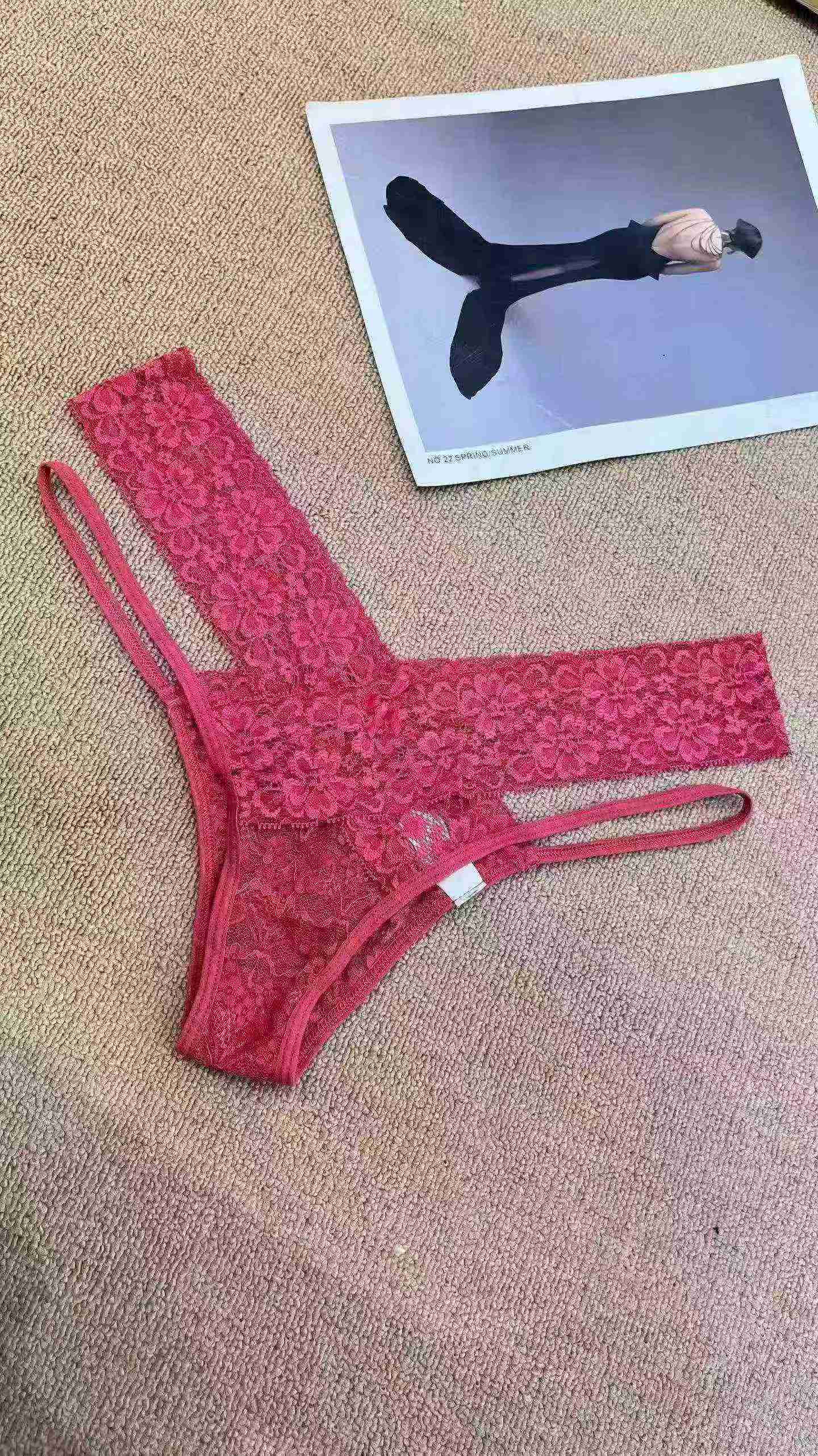 Kira-kira 1300 Buah Panty Tali Renda Seksi Wanita - Image 6