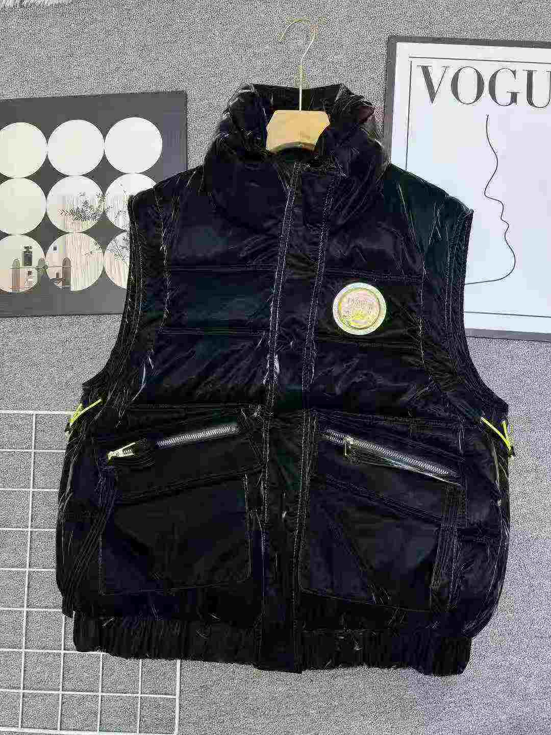 1583件 亮面免洗情侣款加厚保暖羽绒马甲 - Image 2