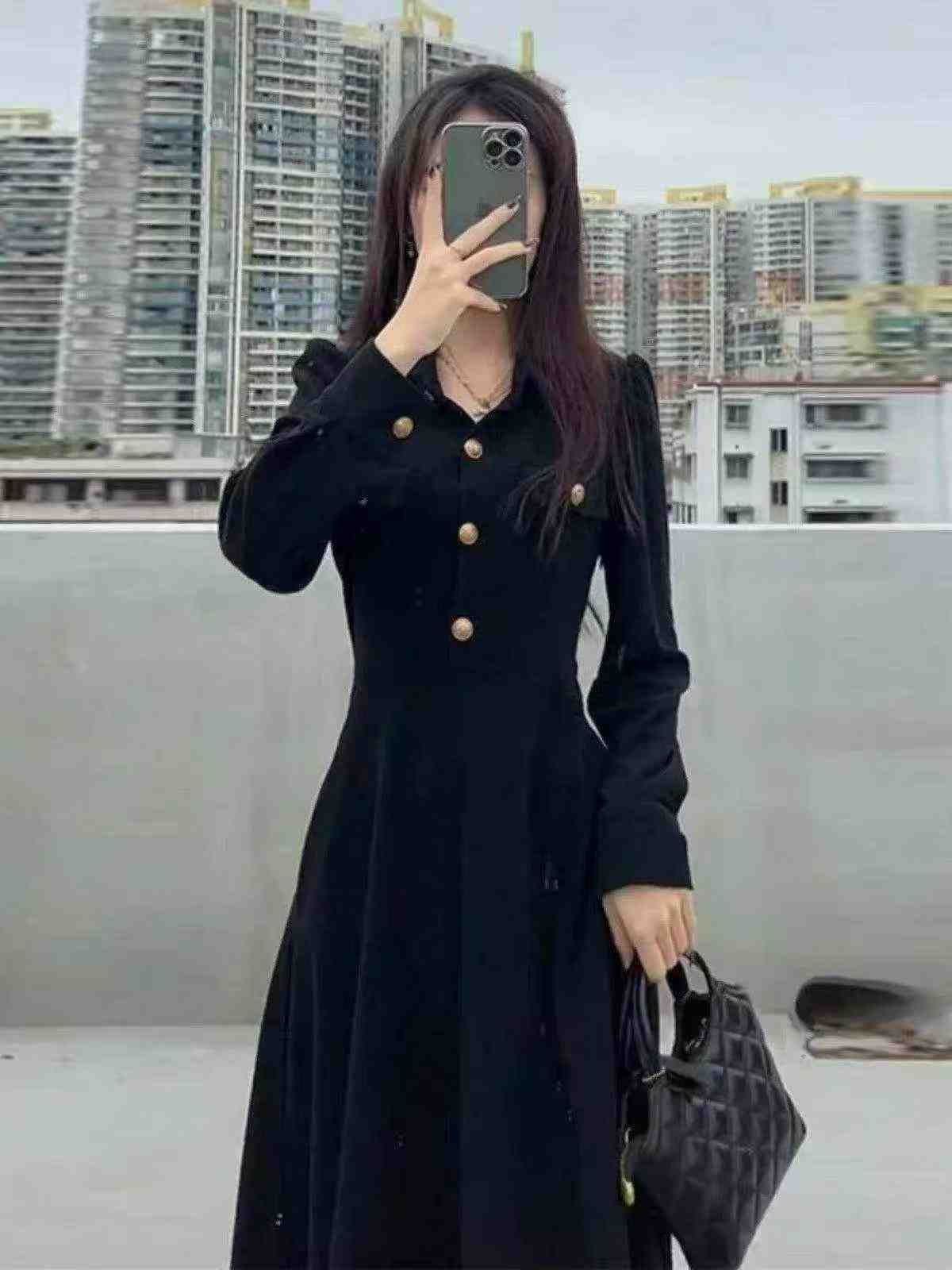 65 Pieces Recycled Hepburn Style Long Sleeve Corduroy Dresses - Image 6