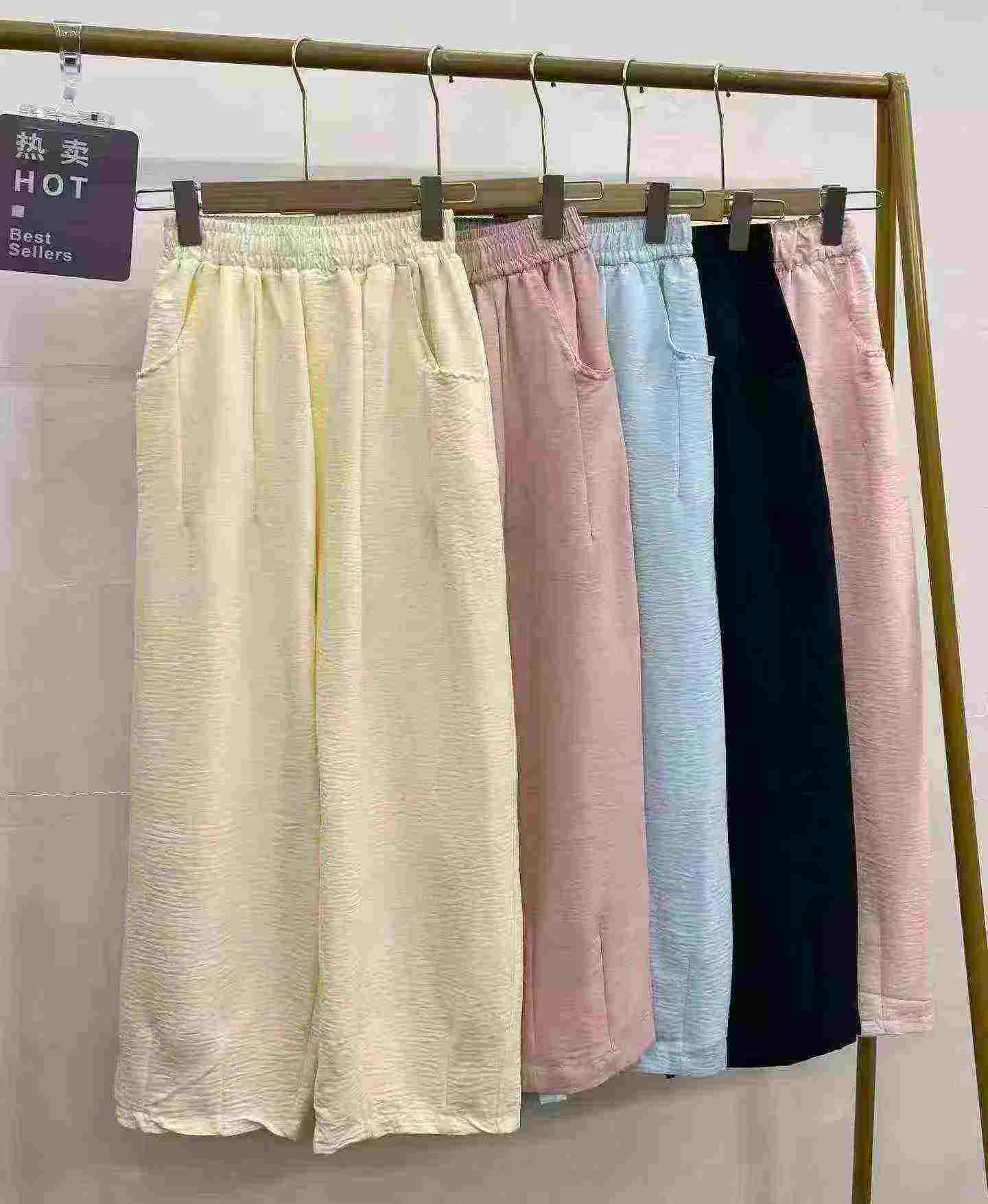 739 Pcs Milk Fleece Casual Pants Clearance Wholesale - Image 3