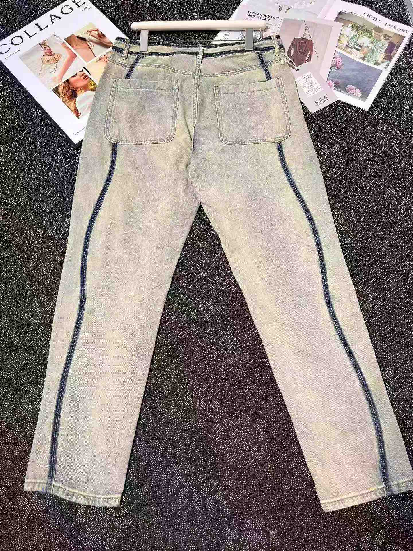 866 Pieces Vintage Unisex Straight Leg Jeans - Image 6