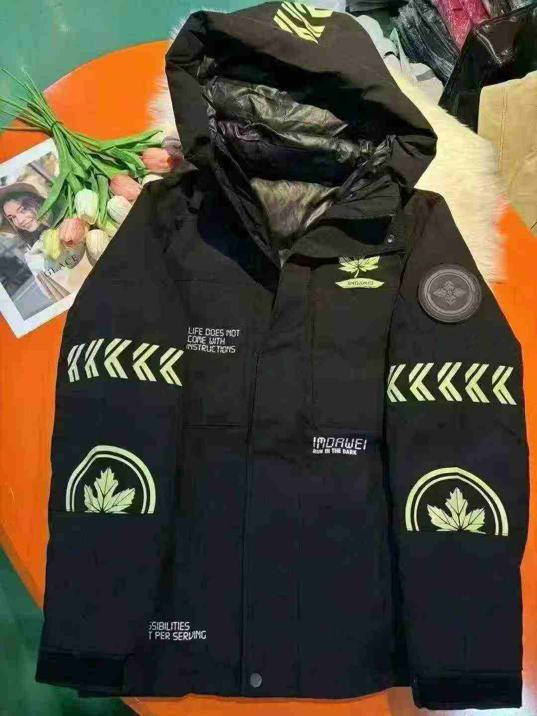 Over 1500 Pieces Trendy Maple Leaf Luminous Unisex Down Jacket - Image 6