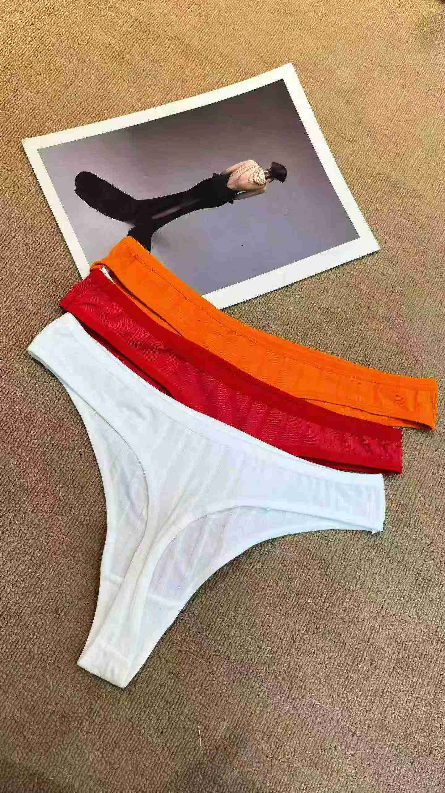 About 2000pcs Women's Cotton Sexy Thong Panties Size M-XL Clearance - Image 2