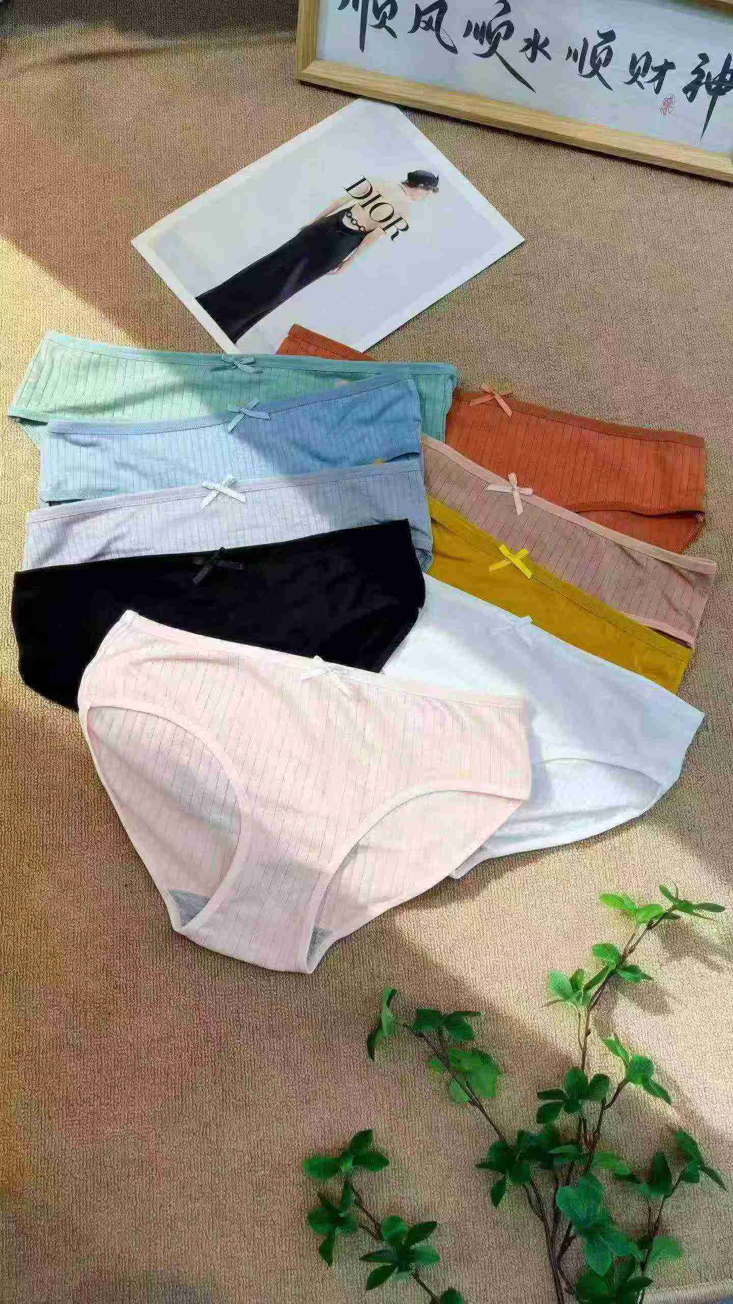 Takriban Vipande 7000 vya Chupi za Pamba za Wanawake S-XL - Image 4