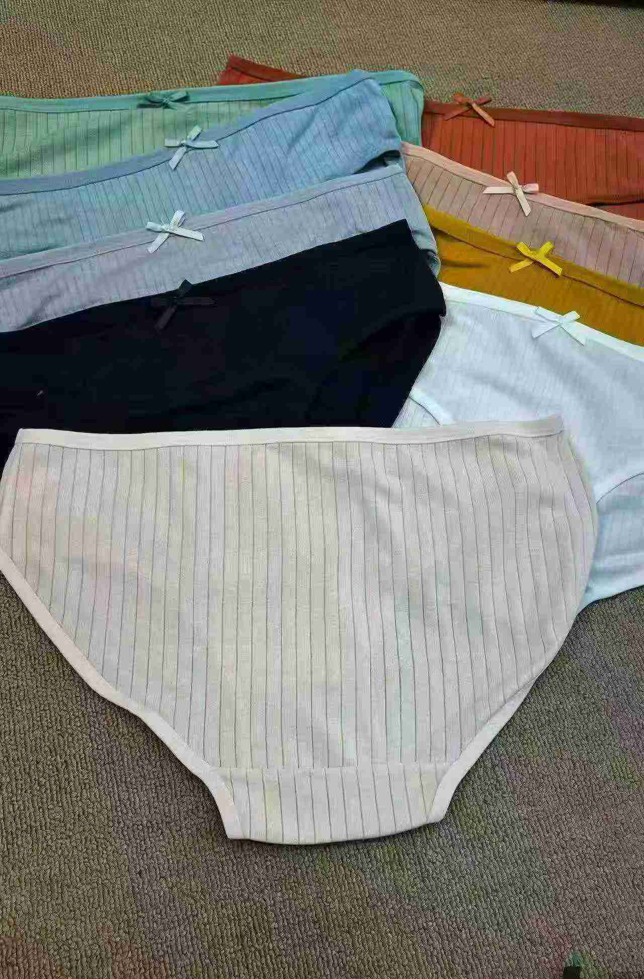 Takriban Vipande 7000 vya Chupi za Pamba za Wanawake S-XL - Image 5
