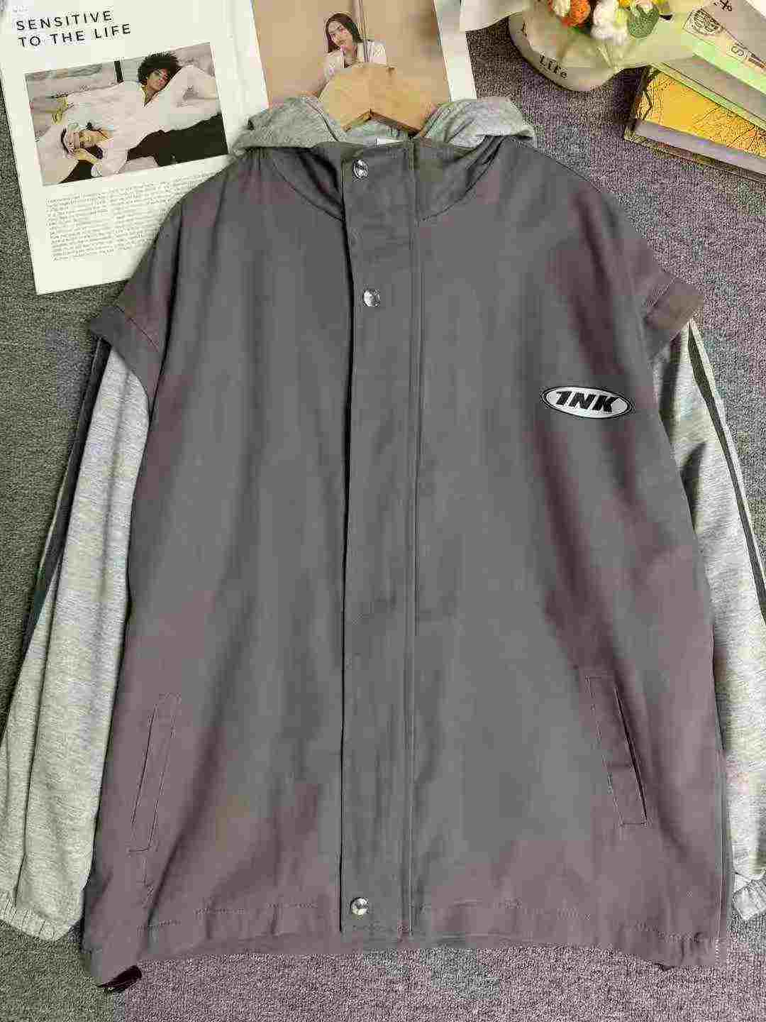 Chaqueta de trabajo con capucha a rayas de efecto dos piezas para hombre 190 piezas - Image 4