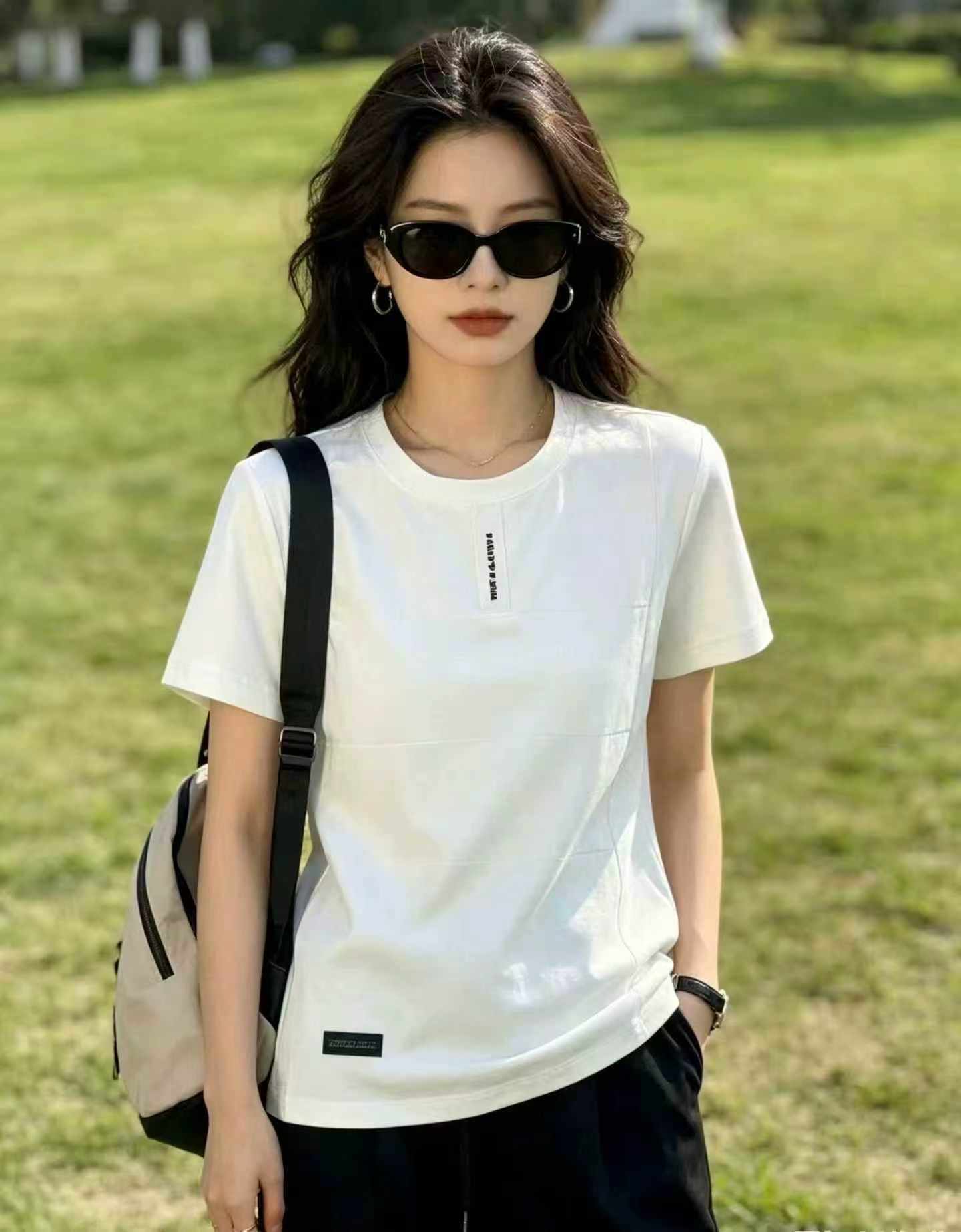 180 Pcs Black White Cotton High Stretch Slim Short Sleeve T-Shirts - Image 1