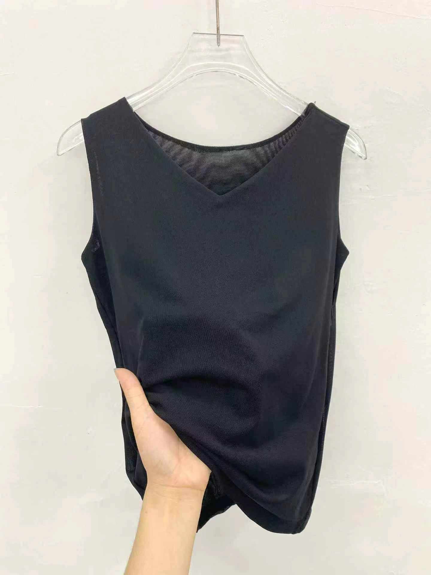 541 Pieces Camisole Tank Tops - Image 1