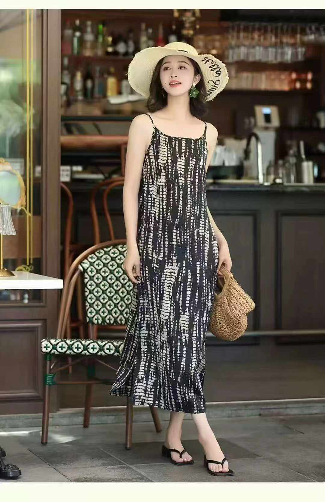 Summer High-end Cropped Sun Shawl + Camisole Dress 2-piece Set, 568 Sets - Image 1