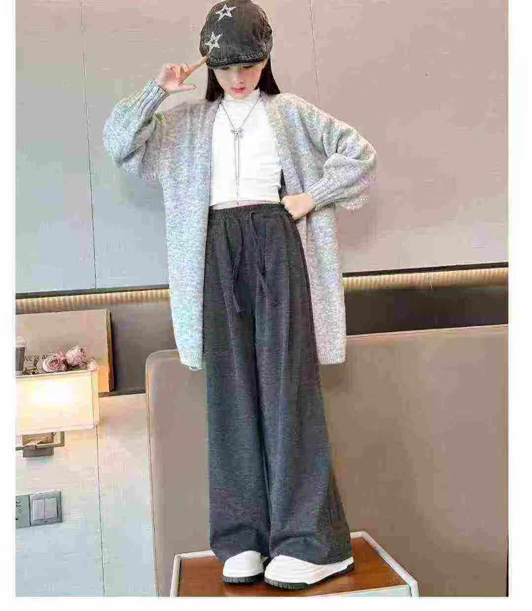 About 188 Pcs Winter Fleece Wide Leg Pants for Big Kids - Image 1