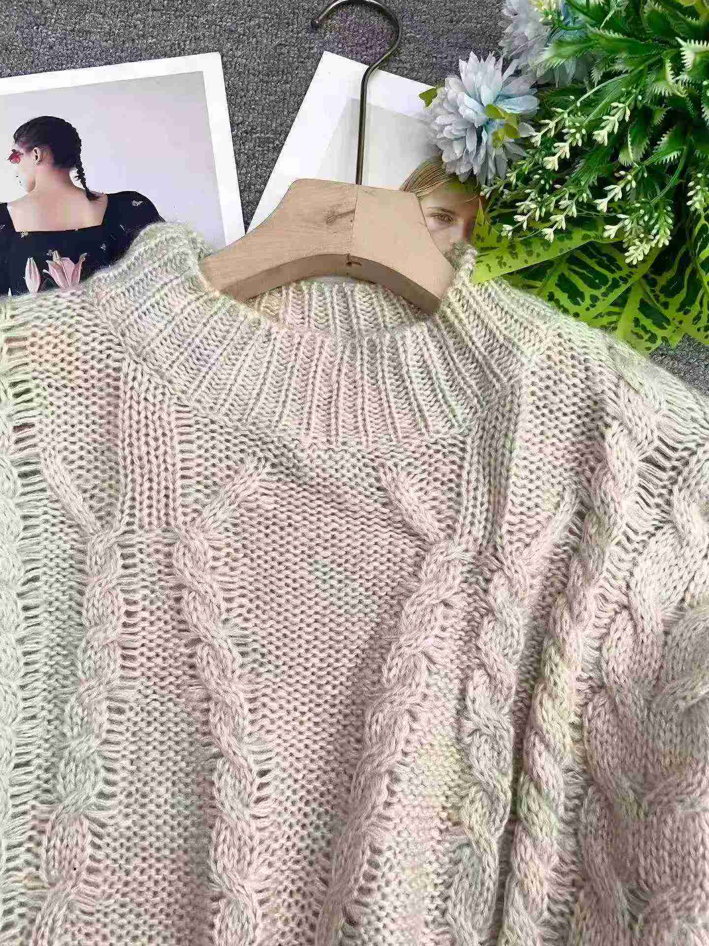 45 Pieces Physical Store Recycled Twisted Knit Pullover Sweaters - Image 1