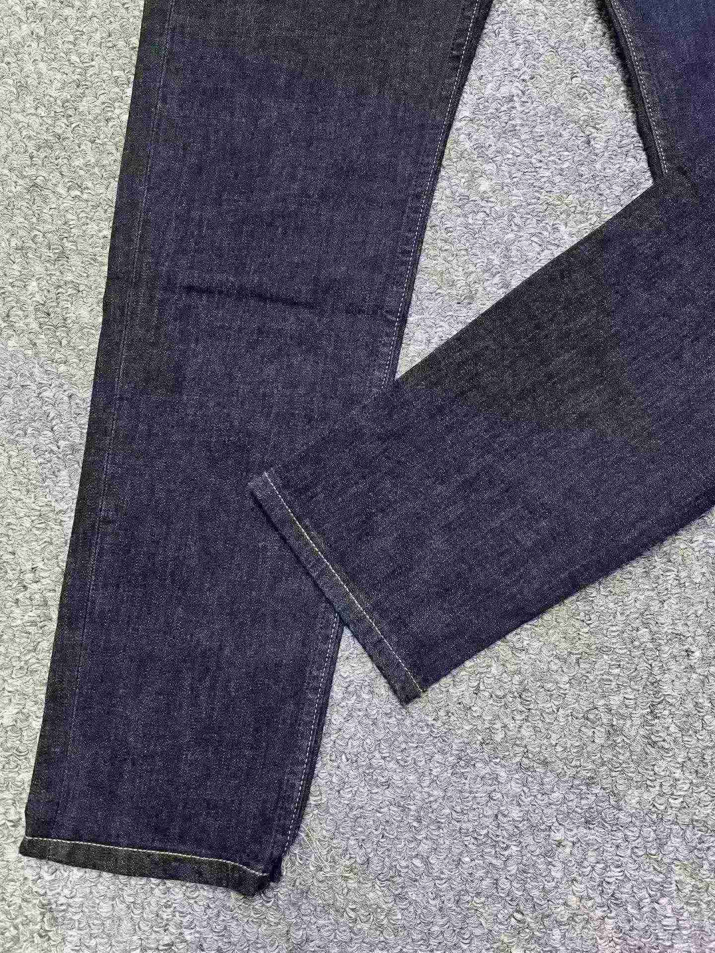 Women's Denim Skinny Jeans, Around 194pcs - Image 1